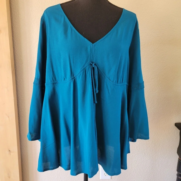 NO BOUNDARIES Teal V Neck Flowy Longsleeve Blouse - Picture 1 of 7